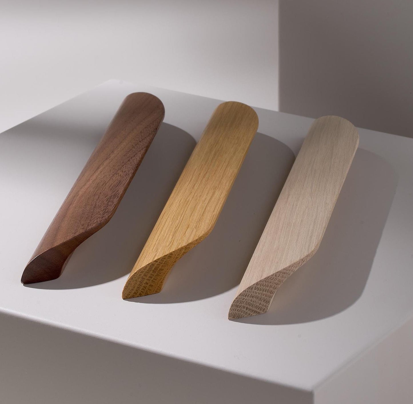 Vonsild Archive Oak Untreated Wooden Handle 64mm, 192mm, 320mm, 2x256mm & 4x192mm