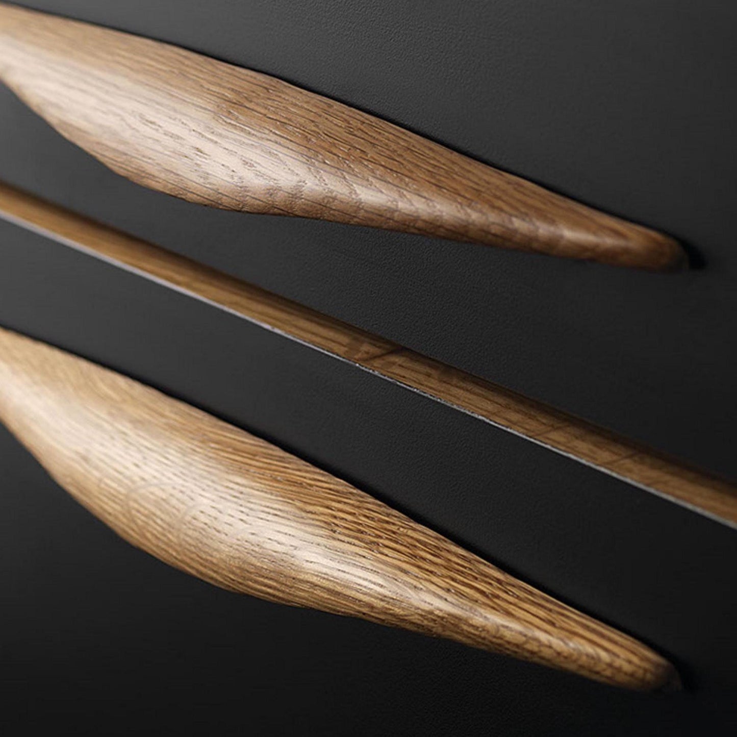 Vonsild Manta Oak Clear Lacquered Wooden Handle 32mm 160mm 224mm & 320mm
