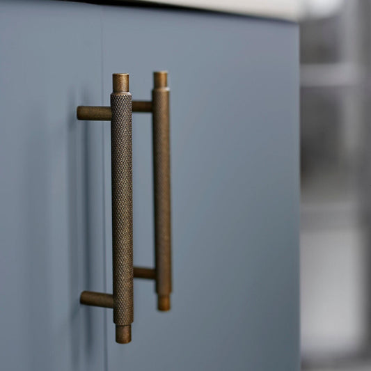 Furnipart Manor Knurled Handles & Knobs Antique Brass