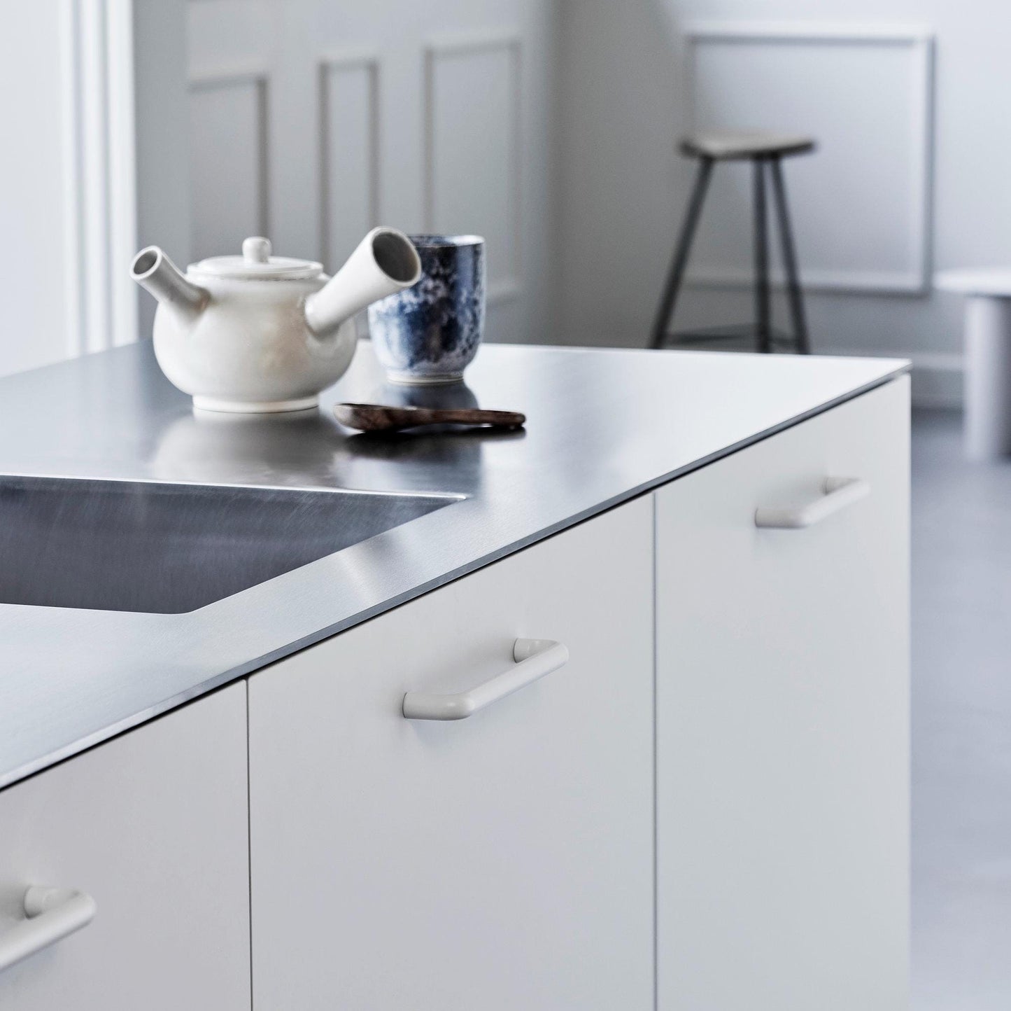 Furnipart Carve Handle Matt White 160mm & 320mm