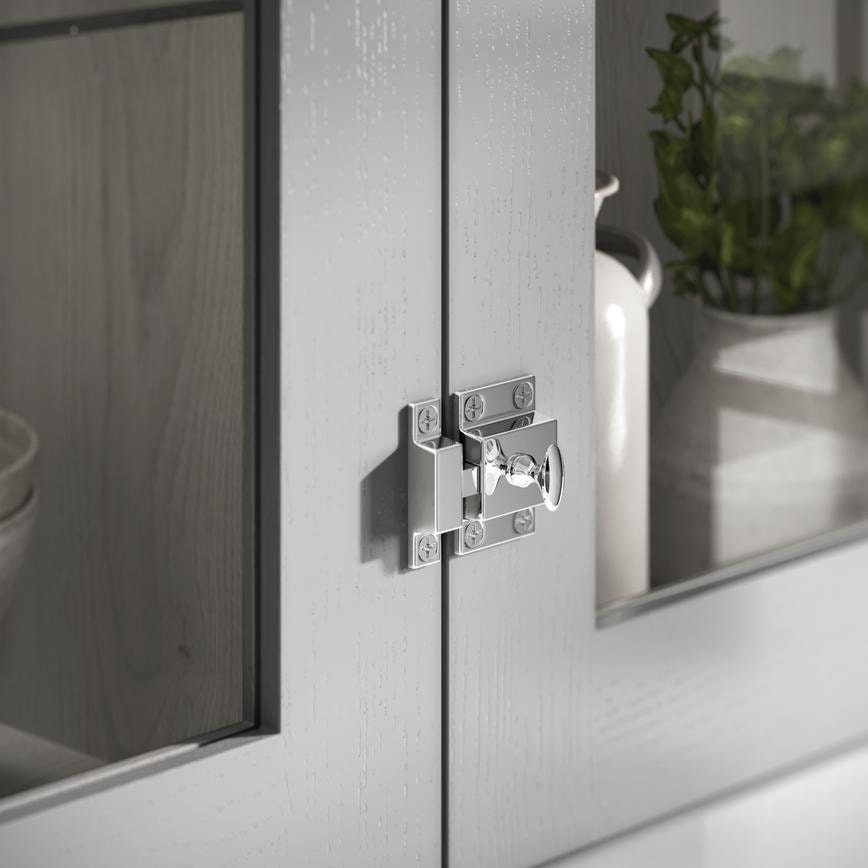 Howdens Duchess Handle Knob Latch Polished Chrome Effect