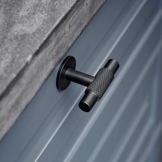 Furnipart Manor Knurled Handles & Knobs Matt Black