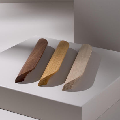 Vonsild Archive Walnut Clear Lacquered Wooden Handle 64mm, 192mm, 320mm, 2x256mm & 4x192mm