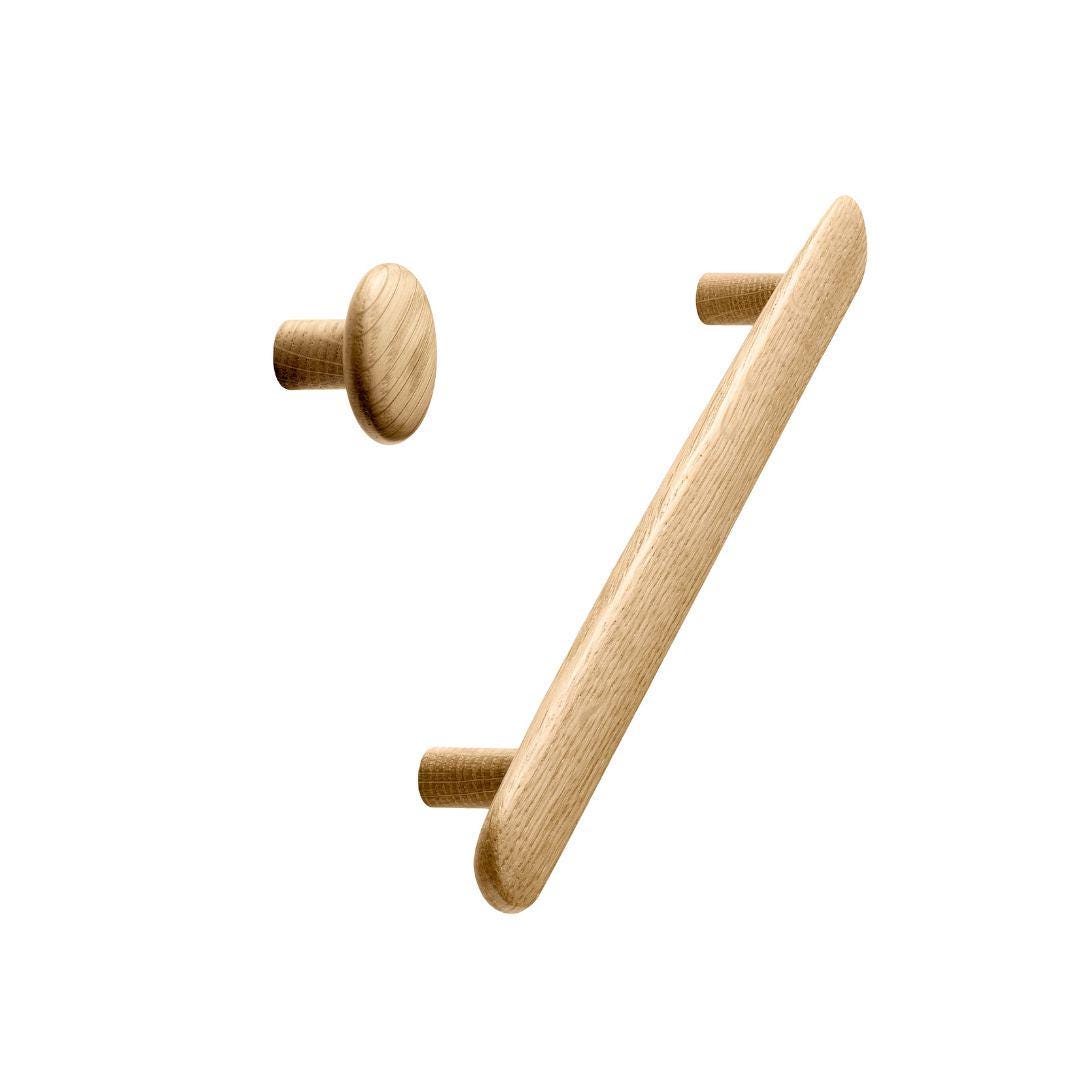 Vonsild Brutus Oak Clear Lacquered Wooden Handle 160mm & Knob