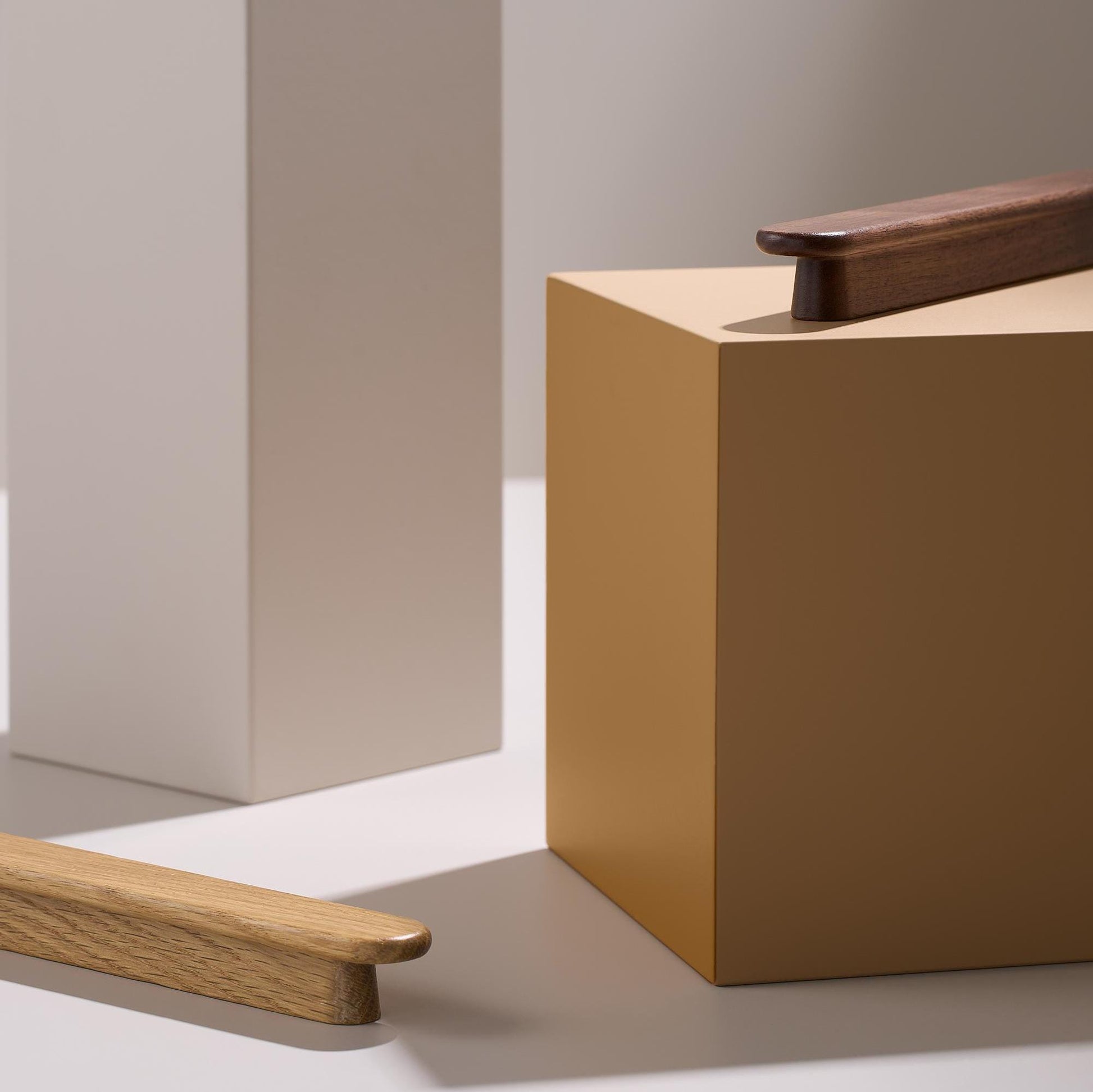 Vonsild Classis Ash Stained Black Wooden Handle 160mm & Knob