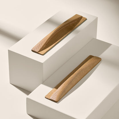 Vonsild Taurus Ash Stained Black Wooden Handle & Knob 32mm 128mm