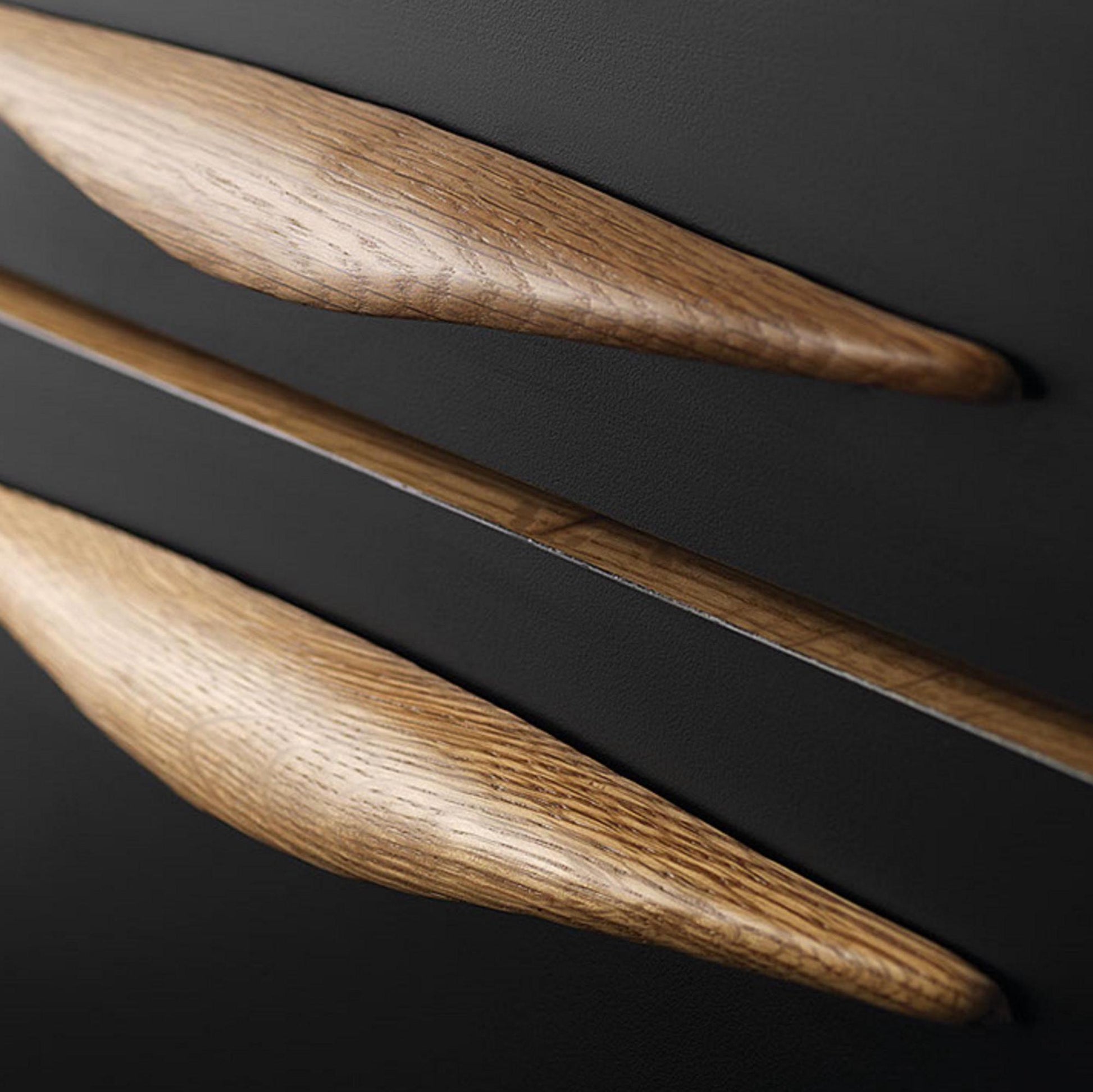 Vonsild Manta Oak Clear Lacquered Wooden Handle 32mm 160mm 224mm & 320mm