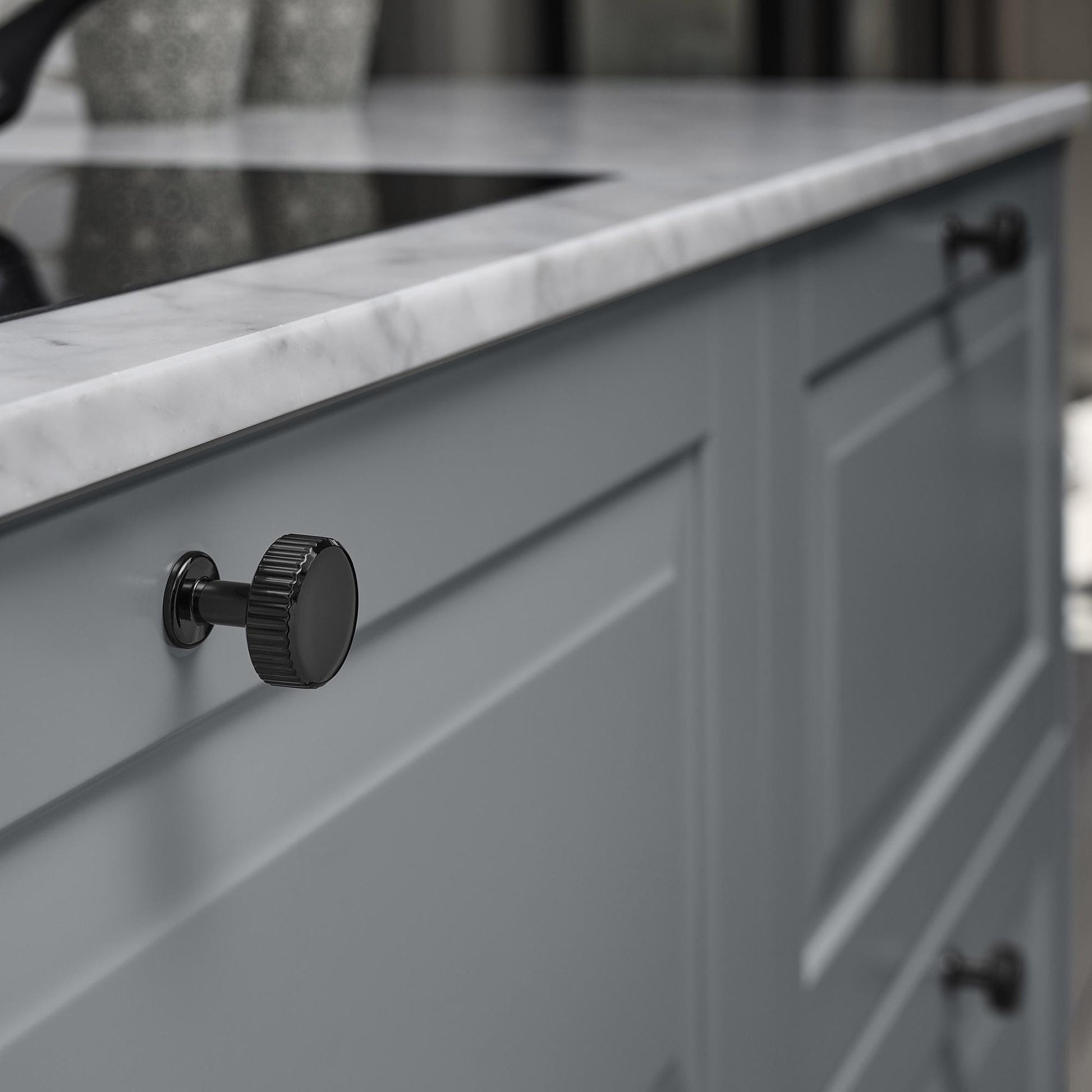 Furnipart Villa Fluted Handle & Knob 128mm 192mm Round Knob T-Knob Black Nickel