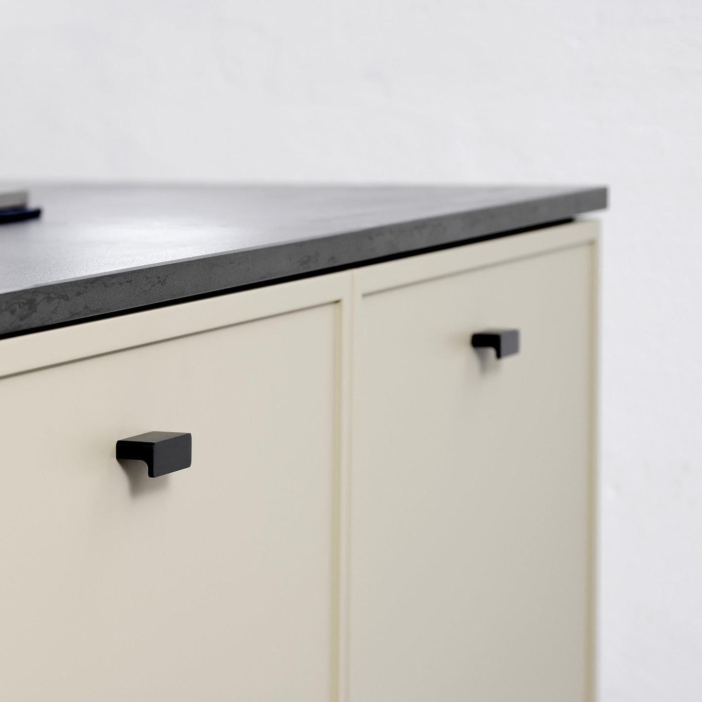 Furnipart Elan Brushed Matt Black Slim Profile Handle 50mm 200mm 600mm 1200mm