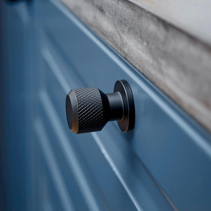 Furnipart Manor Knurled Handles & Knobs Matt Black