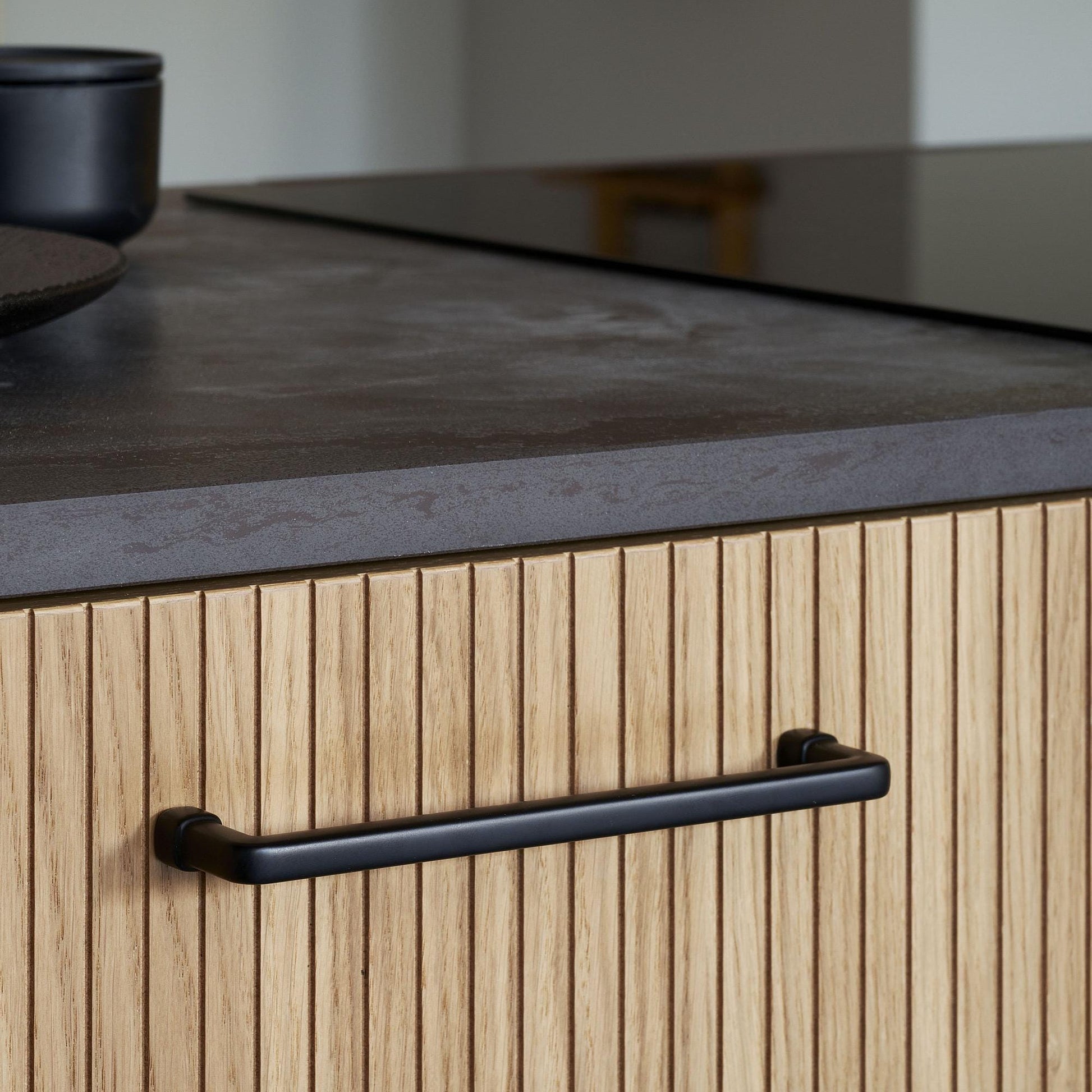 Furnipart Equester Handle & Cup Matt Black 160mm 320mm