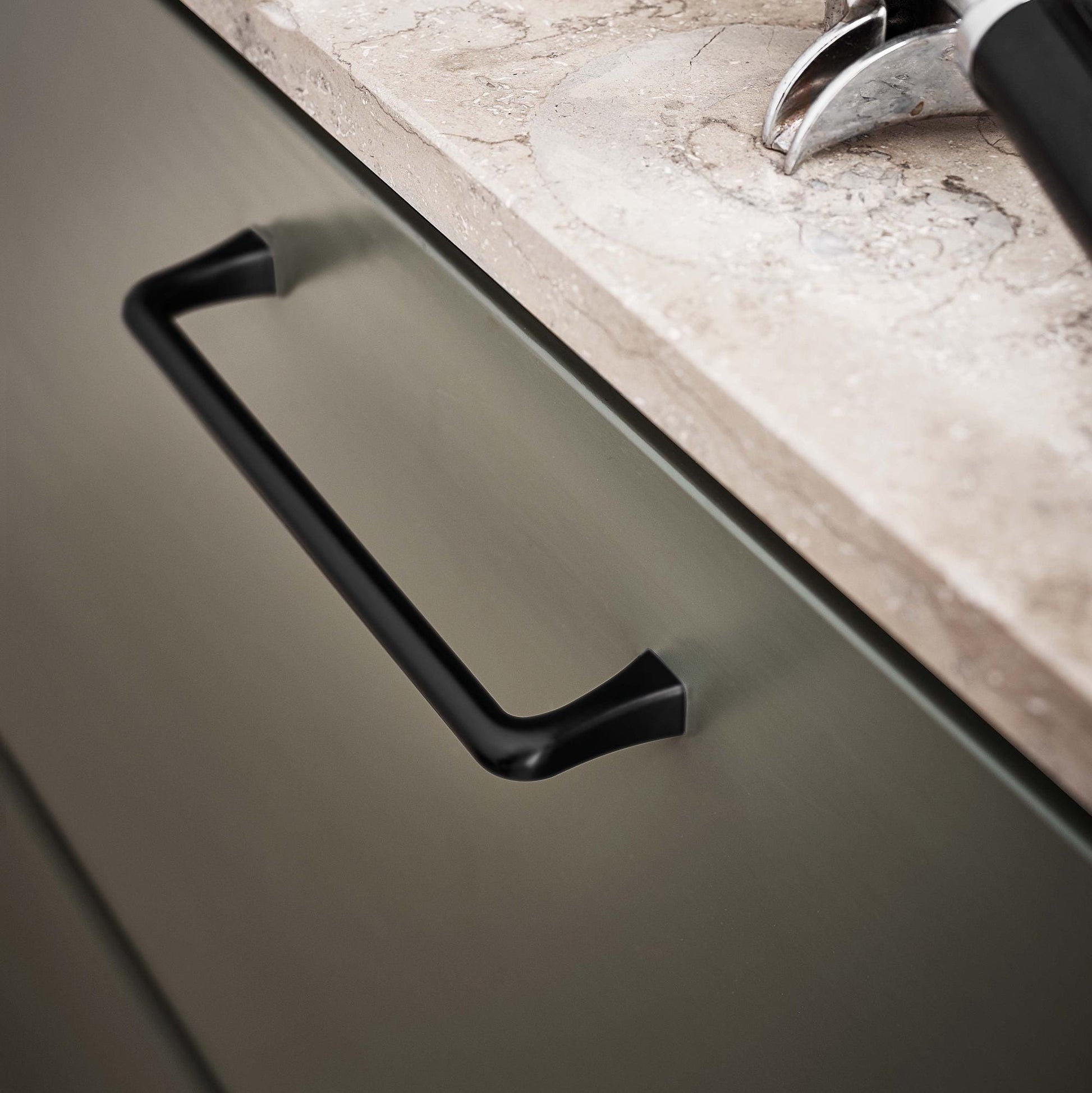 Furnipart Concave Antique Brown Handle 160mm