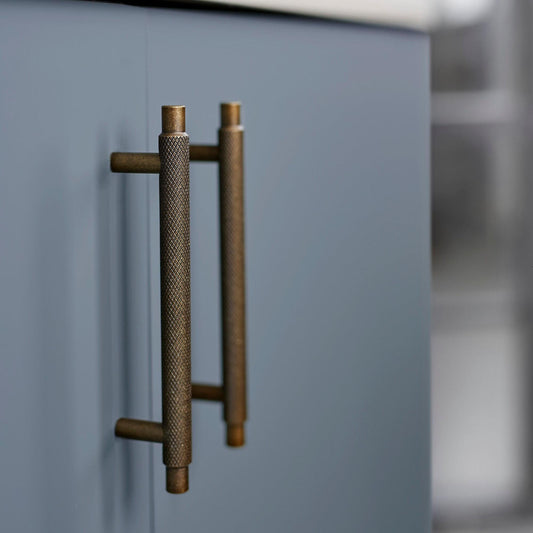 Furnipart Manor Knurled Handles & Knobs Antique Brass