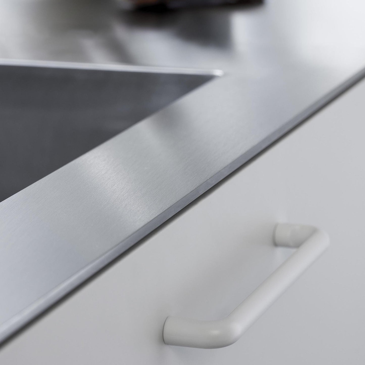 Furnipart Carve Handle Matt White 160mm & 320mm