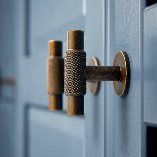 Furnipart Manor Knurled Handles & Knobs Antique Brass