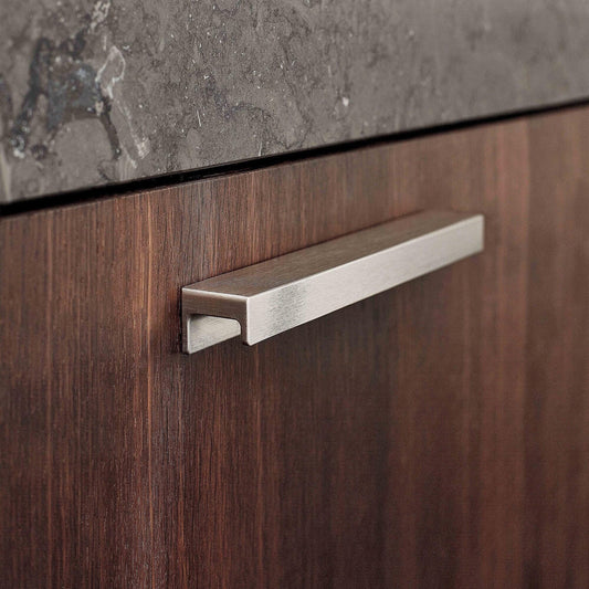 Howdens Ingot Brushed Nickel Effect Trimline Bar Cupboard Handle