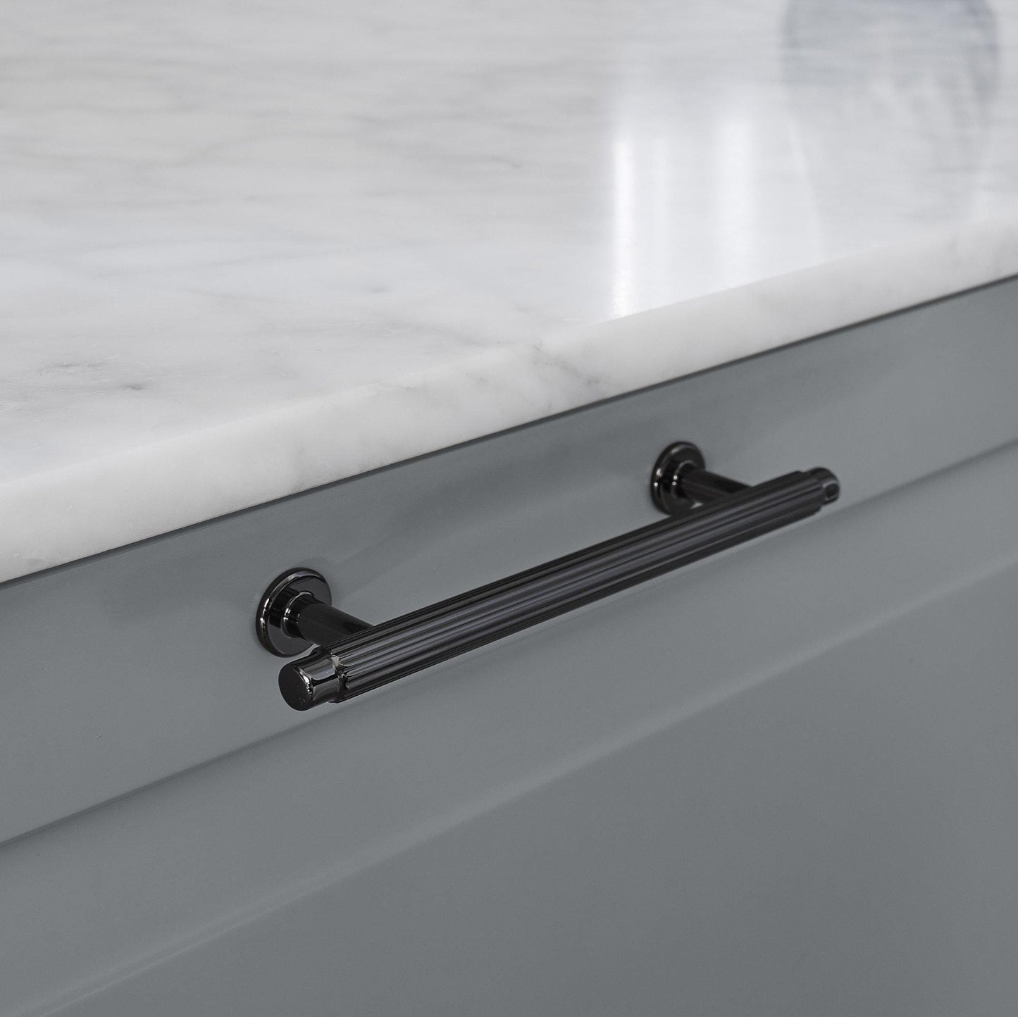 Furnipart Villa Fluted Handle & Knob 128mm 192mm Round Knob T-Knob Black Nickel