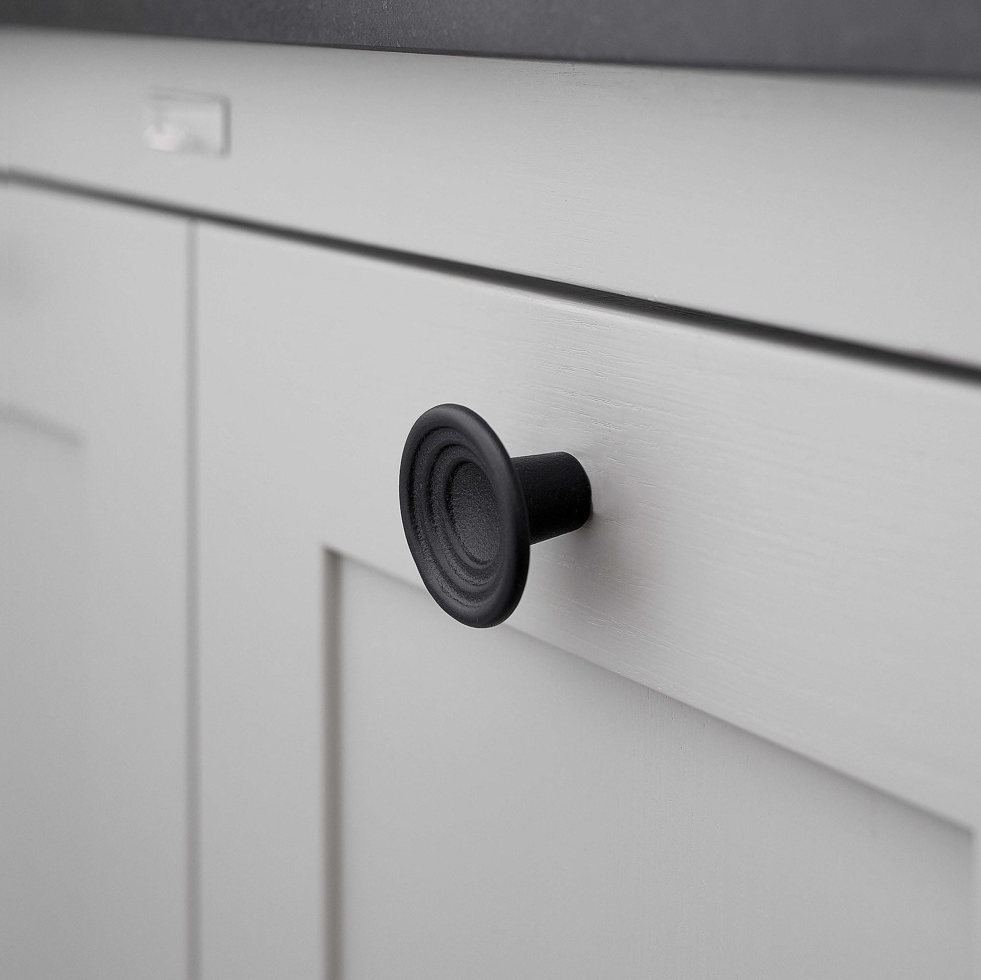 Furnipart Motion Cast Iron Handle Matt Black