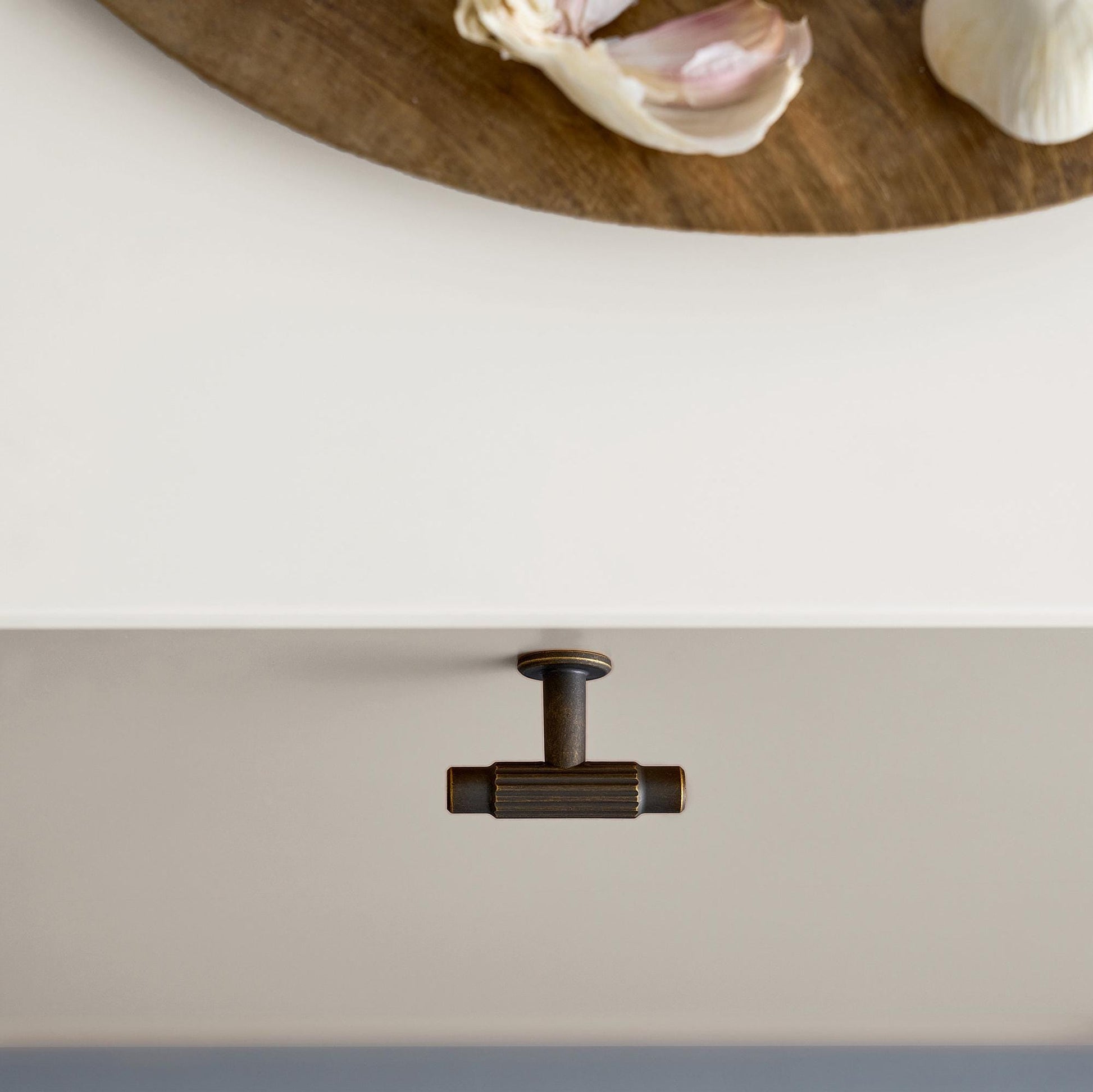 Furnipart Villa Fluted Handle & Knob 128mm 192mm Round Knob T Knob Antique Brown