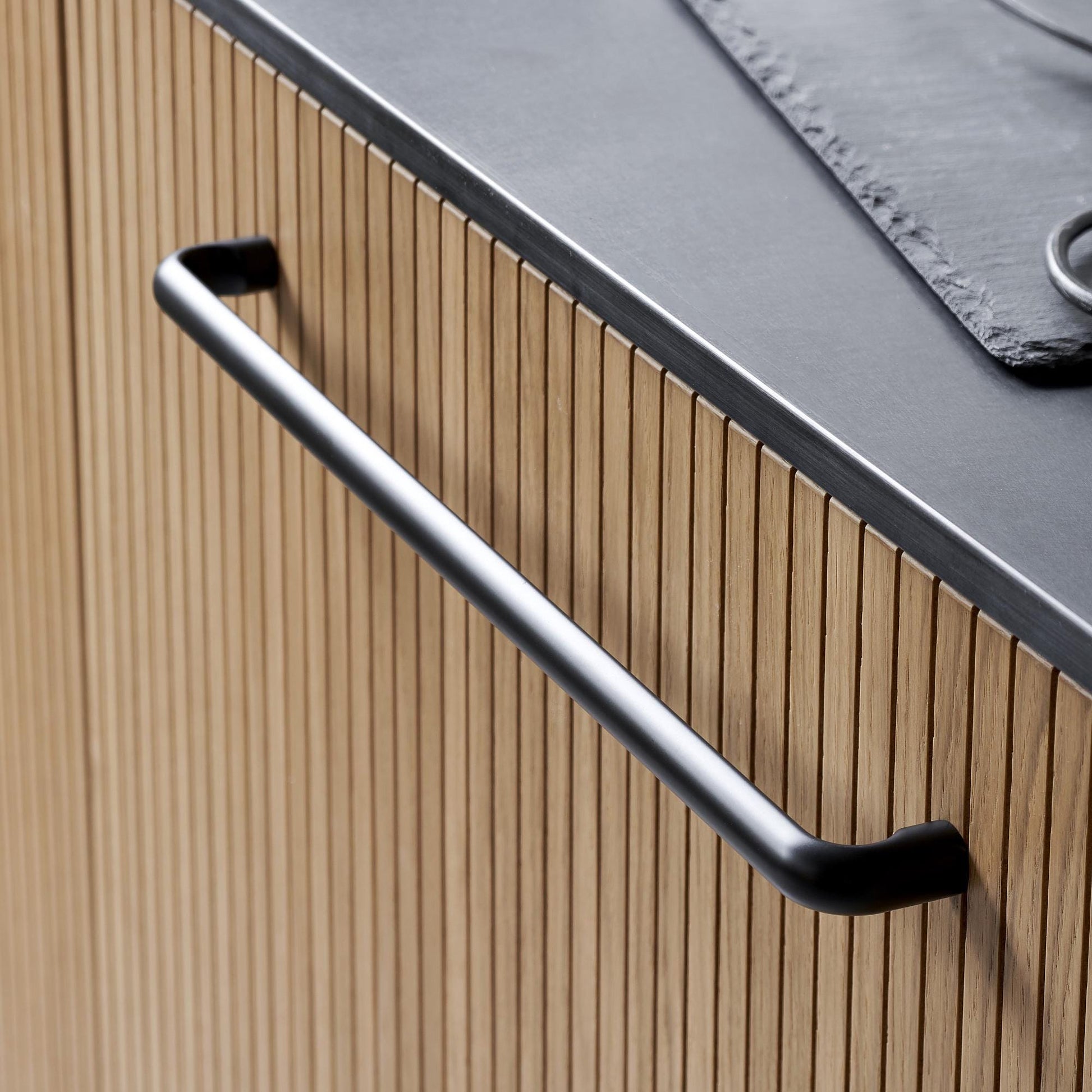 Furnipart Carve Handle Matt Black 160mm & 320mm