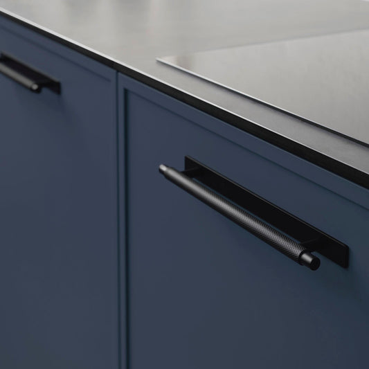Furnipart Manor Knurled Handles & Knobs Matt Black