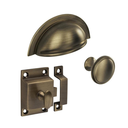 Howdens Highborn Aged Brass Effect Classic Round Cupboard Door Knob, Cup & Latch