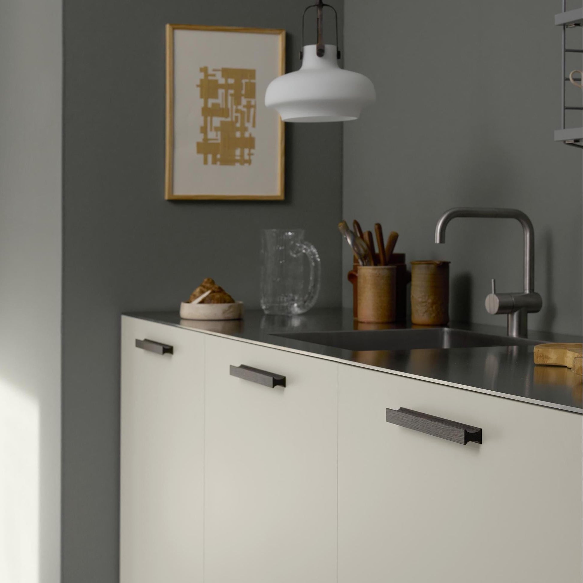 Howdens Reed Dark Oak Handle & Knob 50mm 200mm 400mm 900mm