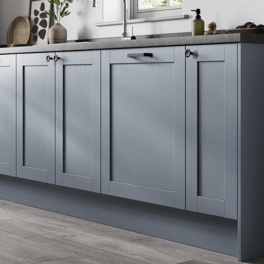 Howdens Belfry Handle 164mm & Round Knob Matt Black