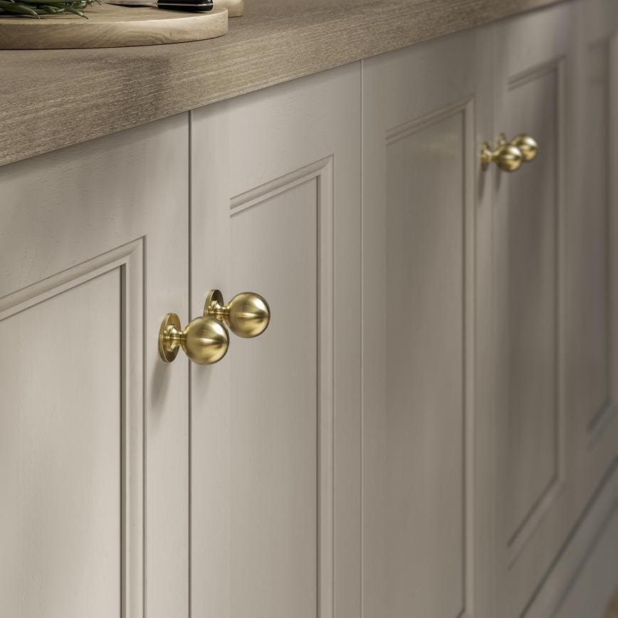 Howdens Beehive Smooth Satin Brass Effect Round Cupboard Door Knob 32mm