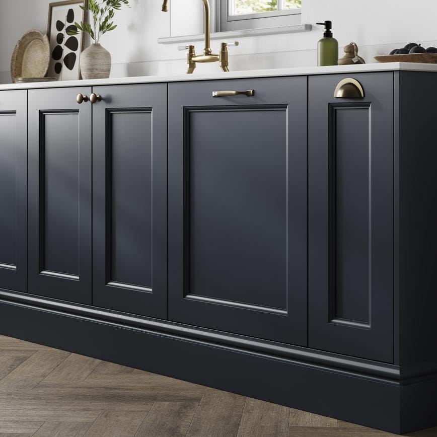 Howdens Earl Aged Brass Effect Classic D Cupboard Handle 172mm, Cup & Knob