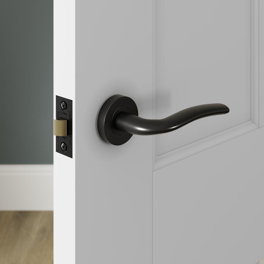 Howdens Yarwell Matt Black Lever on Rose Door Handle Pair