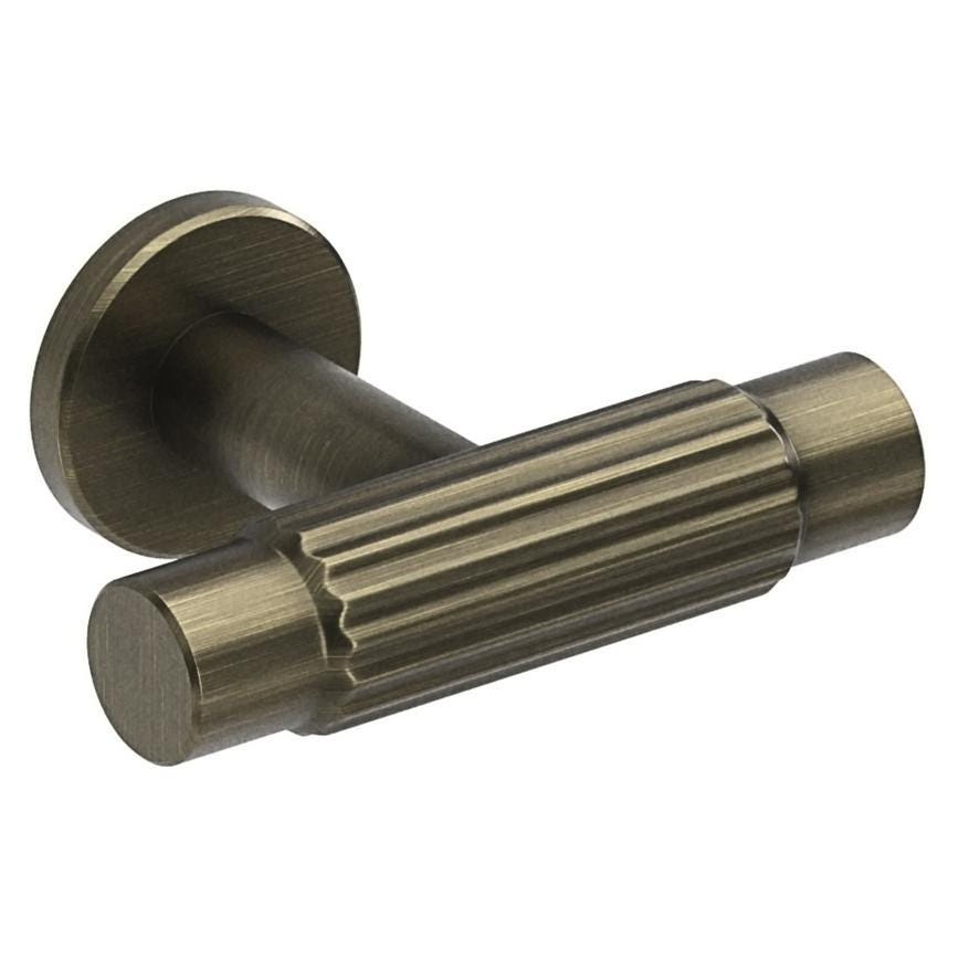 Howdens Fluted Handle & Knob 177.5mm 690mm Round Knob T- Knob Aged Brass Classic