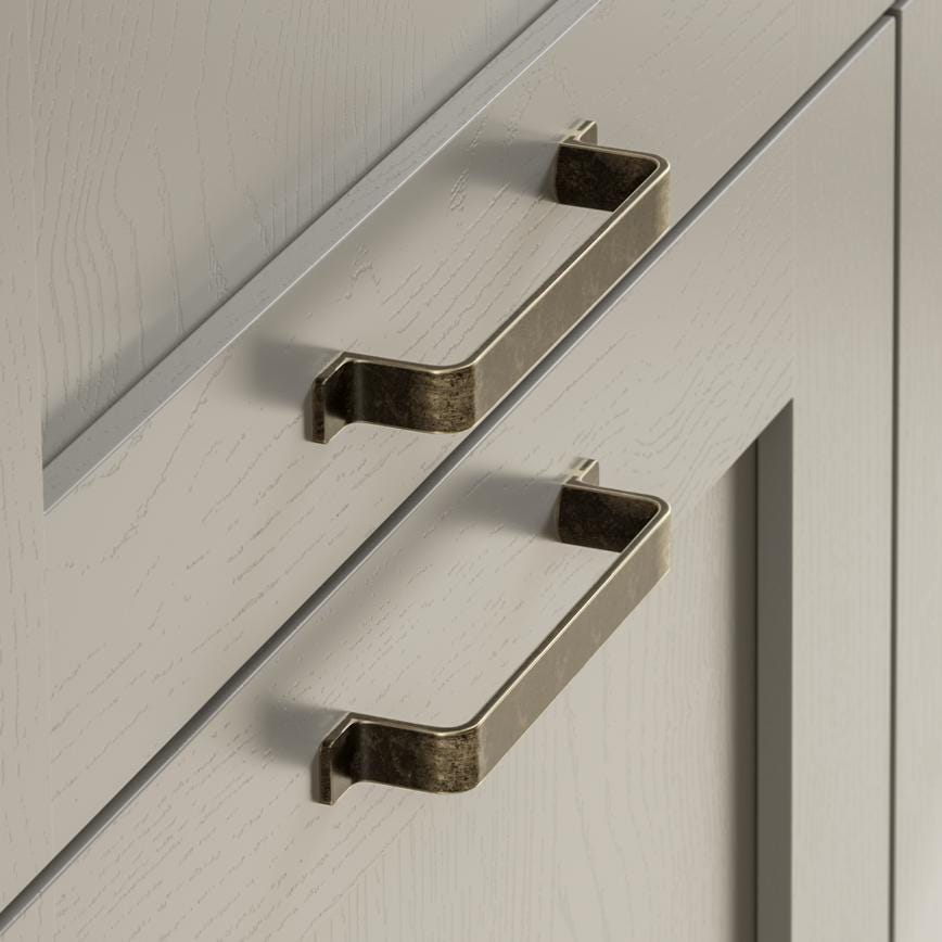 Howdens Belfry Handle 164mm & Round Knob Antique Brass Effect