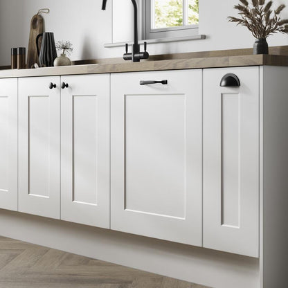 Howdens Earl Matt Black Classic D Cupboard Handle 172mm, Cup & Knob