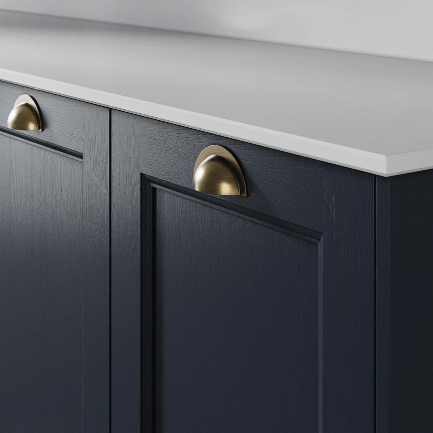 Howdens Earl Aged Brass Effect Classic D Cupboard Handle 172mm, Cup & Knob