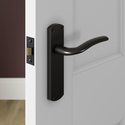 Howdens Yarwell Matt Black Lever on Backplate Latch Door Handle Pair