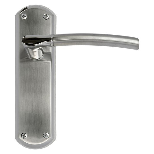 Howdens Newington Dual-Tone Chrome Lever on Backplate Latch Door Handle Pair