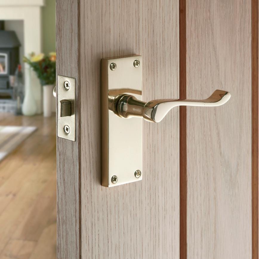 Howdens Victorian Polished Brass Scroll Lever on Backplate Latch Door Handle Pair