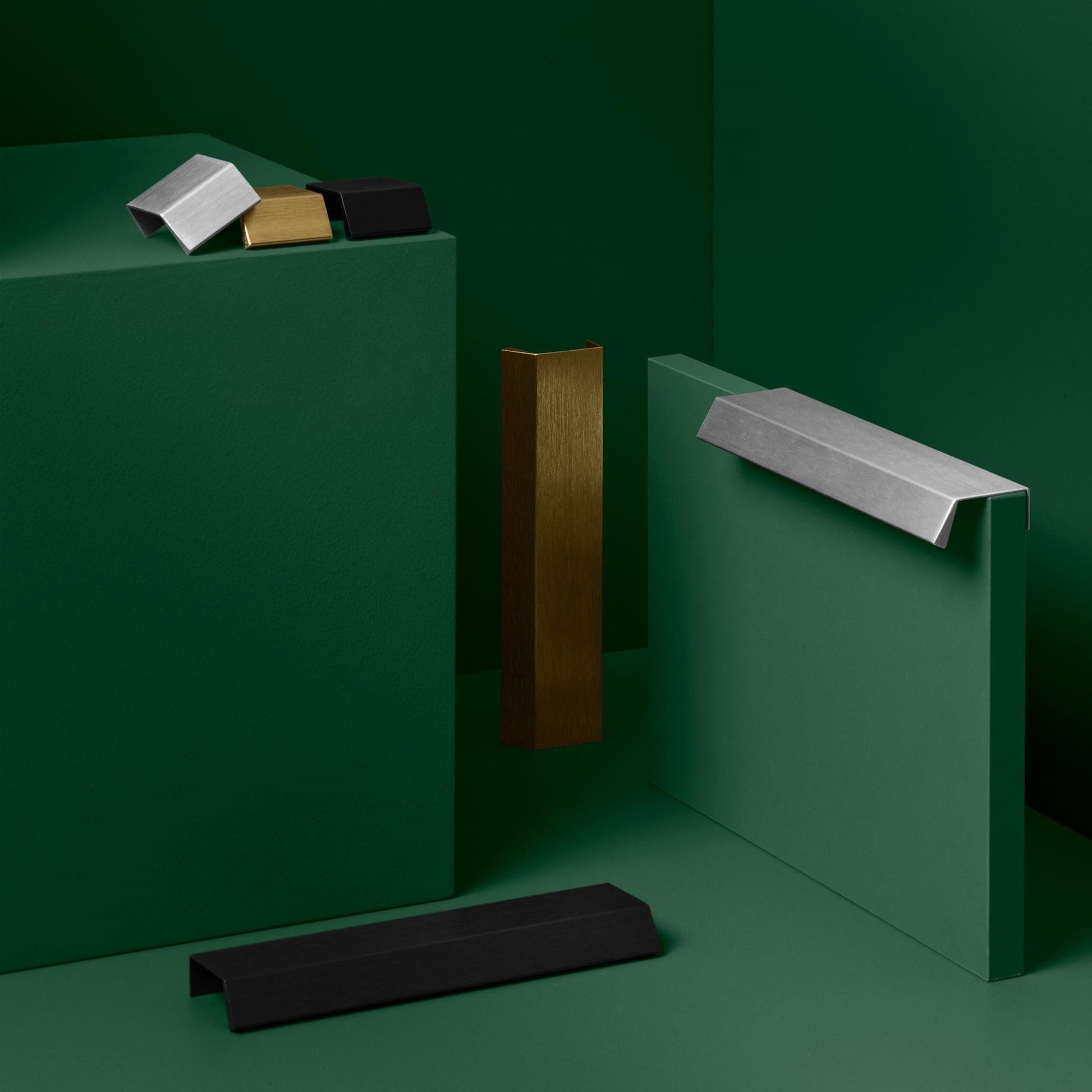 Furnipart Bench Brushed Brass Profile Trim Handle 40mm & 200mm