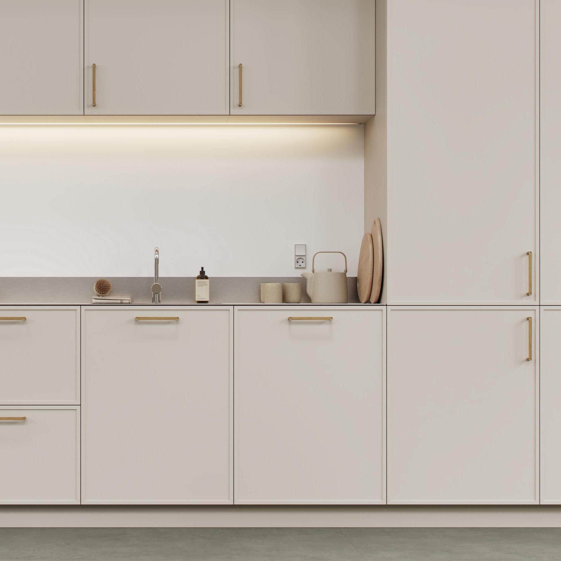 Furnipart Punto Handle & Knob 160mm Oak Clear Lacquered