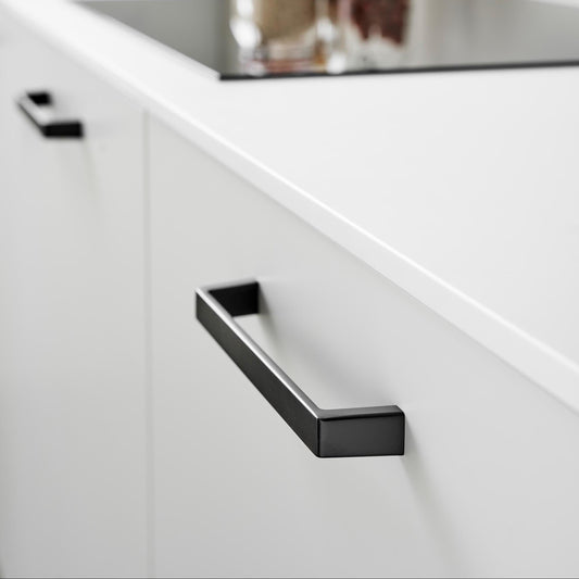 Furnipart Seam Matt Black Handle Aluminium 160mm & 320mm