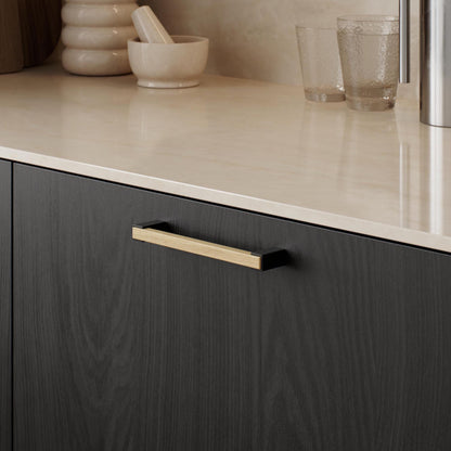 Furnipart Segment Clear Lacquered Oak Matt Black Wood Handle 160mm & T-Knob