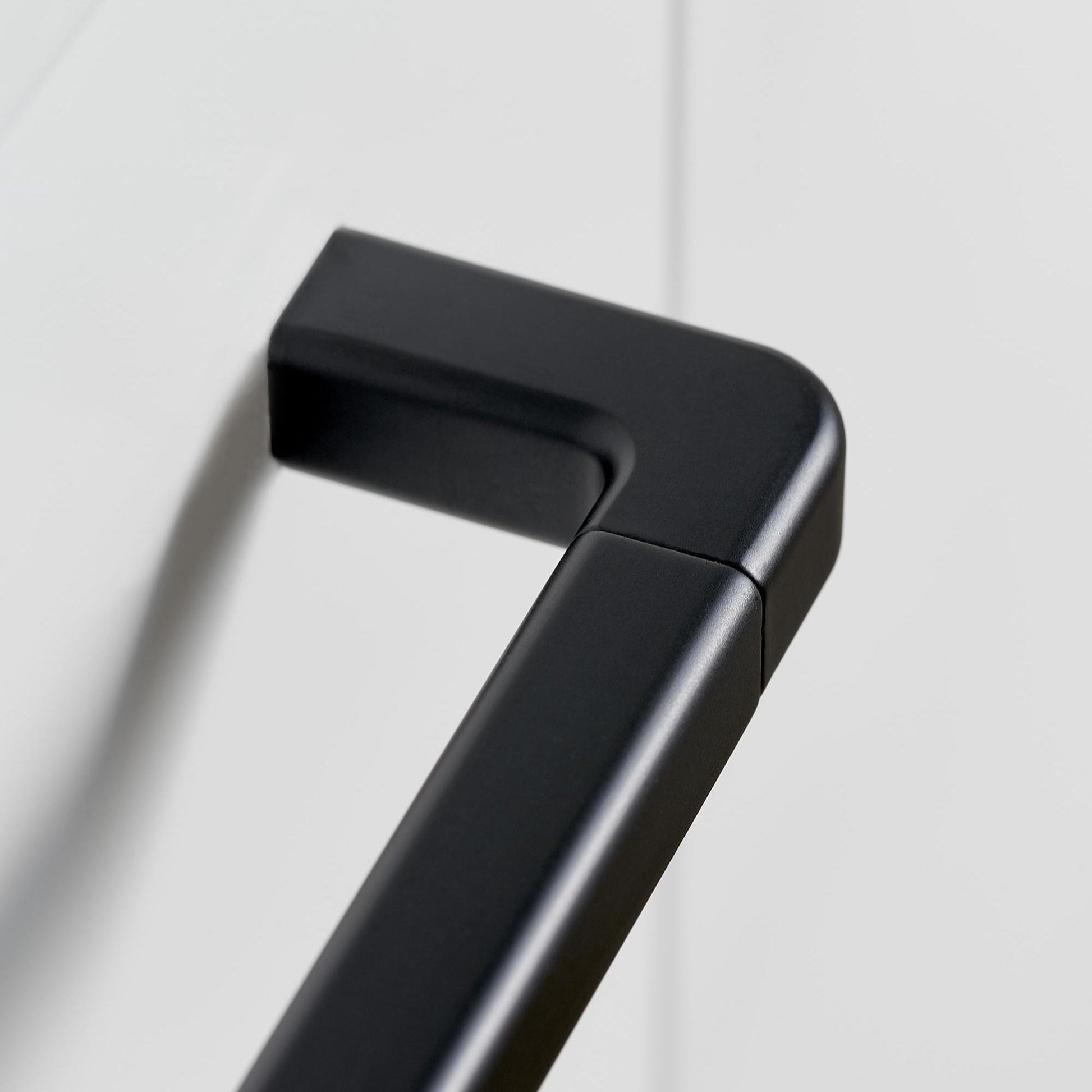Furnipart Mango Matt Black Handle 160mm, 192mm, 320mm, 544mm & 1088mm