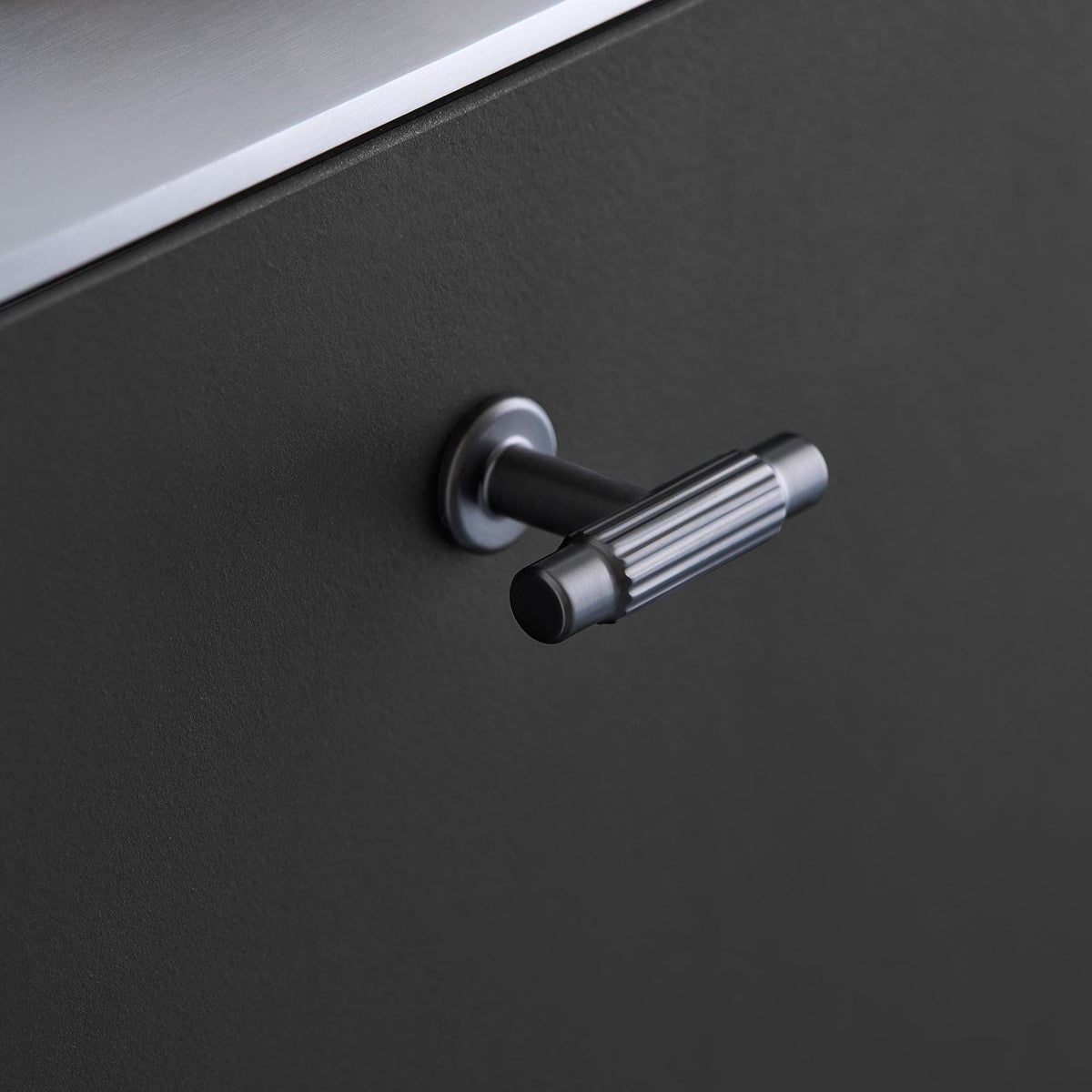 Furnipart Villa Fluted Handle & Knob Gun Metal 128mm 192mm Round Knob T- Knob