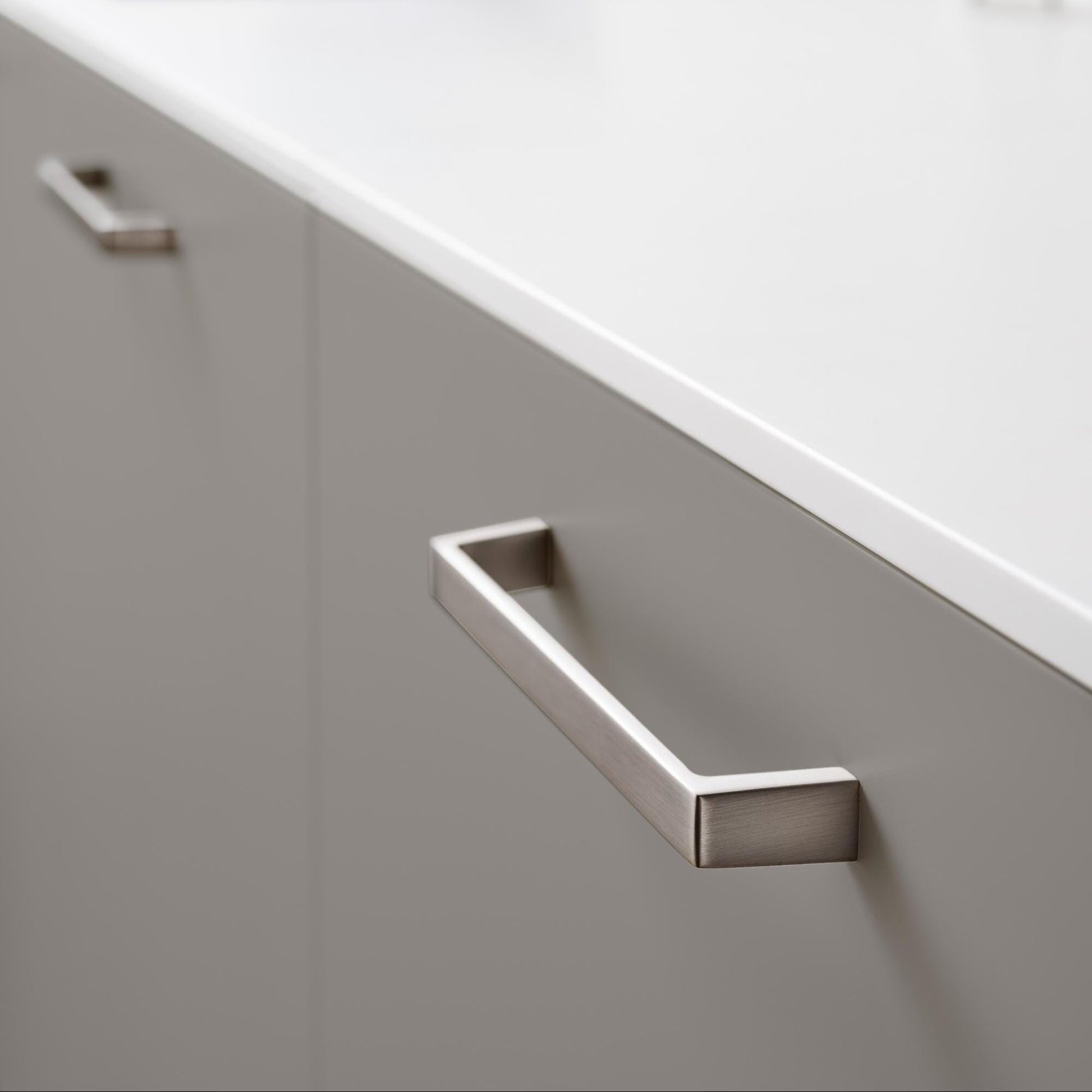 Furnipart Seam Inox Handle Aluminium 160mm & 320mm