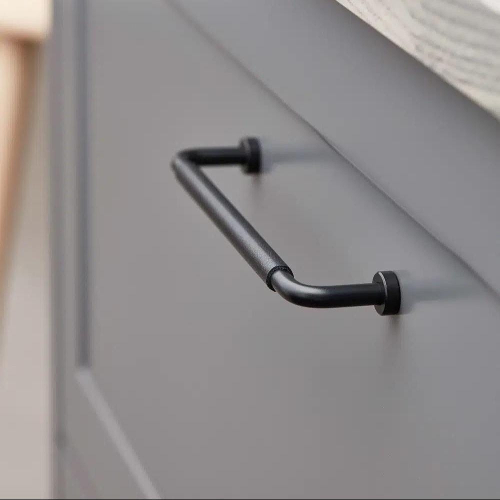 Furnipart Lounge Handle Black Leather/Matt Black 160mm